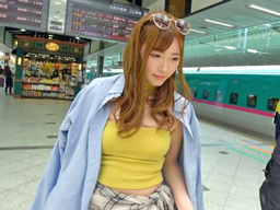 新作！抜群スタイルの美女にオイル塗り込み高速ピストン→下着を変えて2連続中出し！