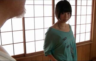 〈エロドラマ〉性に興味を持つお年頃の娘。運悪く対面窓にオトコの匂いがする中年が住んでいる。ヤられちゃったイっちゃった！ww