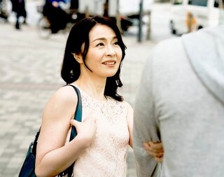 ☆人妻ナンパ☆ ４７歳だとおっしゃる精力不足の旦那との夫婦生活に不満を持つ美人奥さまが息子世代の若い男の子をナンパ！まだまだ敏感なポルチオを勃起力ハンパない怒張したヤングチンポで連打され続けて激しく興奮したドスケベ人妻が最高にイヤらしい絶頂ズラで騎乗位アクメを連発する淫らな姿を見逃すな！