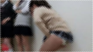 【JK脱糞】トイレ待ち中にうんこ漏らしちゃう女子校生。糞で汚れたパンツとお尻ｗ