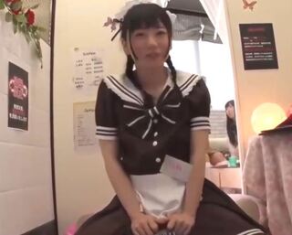 【七沢みあ】ノーパンノーブラコスでエッチしたがるスリル満点の美少女リフレ