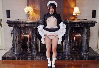 【エロ漫画実写化】「たくさんお出しください…♡」スレンダー美乳おっぱいの超可愛いロリ美少女メイドさんの膣に射精しちゃうｗ