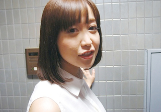 【アナル中出し】「え、え、だめぇ！」スレンダー巨乳おっぱいの美人人妻お姉さんが肛門の処女を奪われて精液を注ぎ込まれるｗ