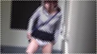 【小便盗撮】屋外・野外でおしっこする女子8人。なぜか全員立ちションでちょろちょろぶしゃー！