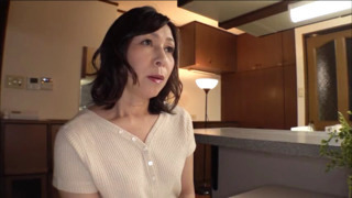 夫が失業したことで風俗バイトを始めた妻は忘れていた女の悦びに夢中になってしまう（中山穂香）