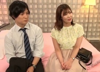 【人妻巨乳】固い他人棒の快感にアヘつきながら寝取られる奥さん