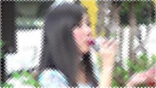 【トイレ排泄】人妻ぽいお姉さんの肛門が間近で見られます。ついでに柔らかウンチまでニュルニュル出てきますｗ