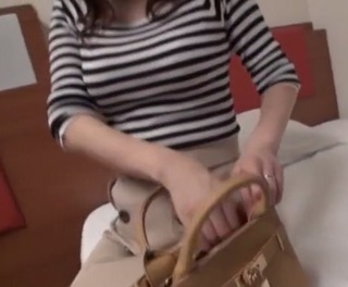 【人妻熟女】抜群スタイルでホテルに入り浸り不倫ファックで満たされる奥様