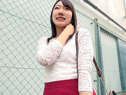 「え…私が芸能人…？」悪徳スカウトに捕まってその気になってしまった素人