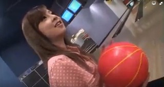 【激カワ美少女×ハメ撮り】劇的に可愛い美少女と、ボーリングデートの後、ホテルでハメ撮りsex！「服着たままで＆全裸で」2発♪