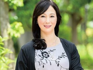 【五十路美熟女】清楚美人なセレブ美魔女おばさんの下品な本性『奥まで届くっ♡』巨根デカチンでポルチオ絶頂するエロ不倫中出し
