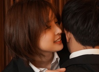 【OL女上司】スーツを脱ぎ捨て酔った勢いで同僚を惑わし興奮させる美乳娘
