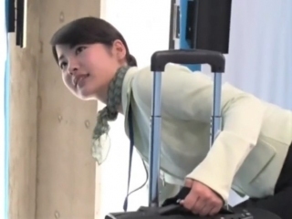 〖マジックミラー号〗ヤバいぐらいに可愛いCAを発展 こんな娘がまさか…