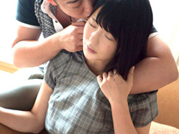 黒髪清純なロリフェイスからは想像できない大きなおっぱいの女の子の敬語がいじらしい従順H