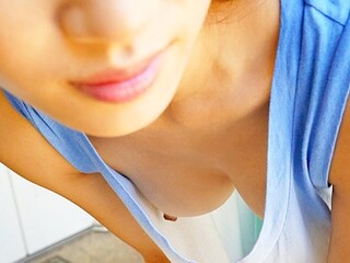 【人妻】ノーブラのデカパイの奥様の胸チラに発情♥『見てたでしょ』欲求不満の人妻と不倫NTRエッチ