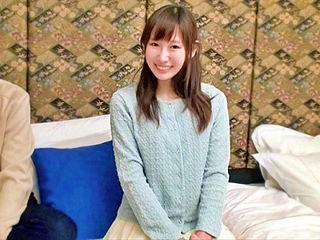 〚地下ＩＤＯＬ〛現役地下ＩＤＯＬがスマタ企画で興奮したら美乳を揉んで手マンでアクメ♫♫ファン号泣のフェラテク披露して本番ＳＥＸ