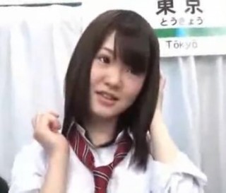 痴漢の再現のはずが実際に犯される素人女子校生