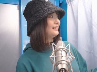 『これって…破廉恥なやつ…』声優の卵がミラー号でエロオーディション⁉淫語セリフを言わされなし崩しセックスに‼