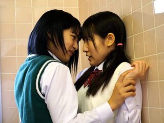 【レズ×レイプ】『うるさい！舐めたいの！』小柄で華奢だけど性欲抑えられない美少女…女子校生の委員長や部活娘が次々狙われる
