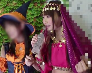 コスプレお姉さんを夜の街で見つけてホテル連れ込み成功♡ヤル気満々の肉食マンコをデカチン立ちバックでズコバコ突かれて絶頂
