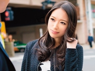 〖人妻ﾅﾝﾊﾟ〗ハイレベルな奥様を口説いてパッコパコ パイパンまんこに、ドピュッと中出し