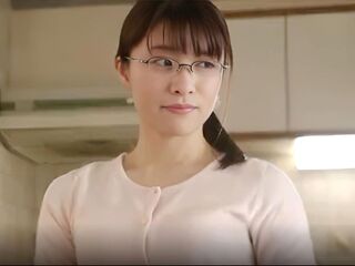 ＜人妻NTR＞同僚の羞恥な肉便器調教で奴隷堕ち‼地味で真面目なエロ貧乳若妻を襲う…絶倫3Pの鬼畜な輪姦レイプ＜強姦凌辱＞