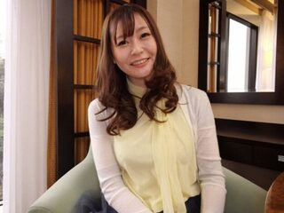 【熟女ナンパ】美人で綺麗な美魔女おばさんをお持ち帰り！ムチムチ巨尻がエッチな奥さんが他人棒の浮気エッチでお漏らし痙攣絶頂