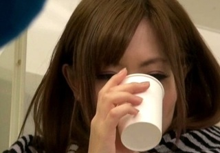 【ブルマＪ系】「なにこれ…」部活終わりに媚薬を飲まされて保健室に来たムチムチボディのギャルがチンポ口淫処理しちゃうｗ