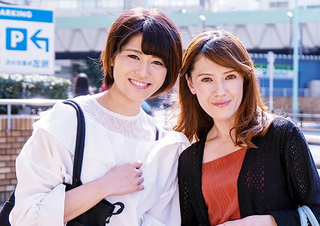 【連続射精・連続中出し】「私にもぉ♡」スレンダー巨乳おっぱい美魔女人妻熟女おばさんとムチムチボディの娘、両方に膣内射精！