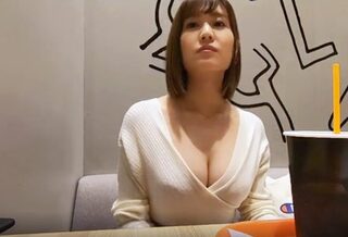 〈淫乱新入社員〉将来は子供たちに水泳を教えたいインストラクター。こんなにドエロでカメさんの泳ぎ方を教えそうww