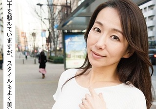 《四十路の人妻熟女》「いっぱいしよ？♥」ムチムチ巨乳おっぱいの超良い体の清楚な美魔女おばさんが義理息子とガチ交尾ｗ