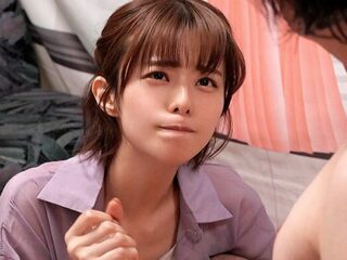 【凄テク】初めての逆ナンで緊張するパイパン娘『フェラ手コキの圧倒的テクを耐えたら中出し』美人で可愛いコスプレで全力で挑戦