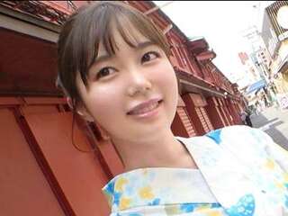 【企画ナンパ】浴衣姿の地味かわいい美少女がSEX！浴衣を半脱ぎで痴女る耳舐め騎乗位！