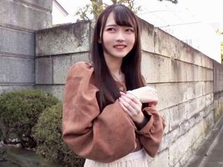 細身の美女がナンパされて全身をくまなく開発されながら喘ぎ狂うことになってしまうww