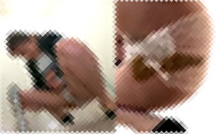 【OL脱糞】うんこ漏らして下着は汚れるし、お尻は糞まみれだし、トイレの水は流れないし･･･なんて日だ！