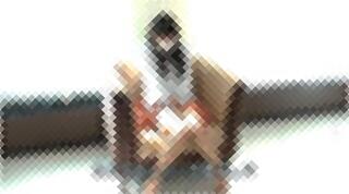 眼鏡をかけたo学生体型のロリ少女が立ちション→紙おむつオナニーする動画。
