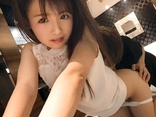〚レベチ娘〛芸能人や女子アナでイケそうなレベチ娘を裏垢でGETしてパパ活H♪♪濃厚キスやフェラさせたら美乳を揉んでバック挿入
