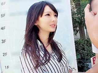 「ダメダメ、入っちゃう♥」ロリスレンダーJDと素股♥清楚で可愛い美少女が生チンポに濡れ濡れに♡
