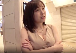 〈人妻ナンパ〉どんなにジューシーで旨い肉でも３年食えば飽きるらしいのは実は奥さんも同じですげぇアヘ顔だ！ww