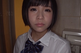 18歳の超童顔なショートカット美少女をオジさんチンポで徹底的にハメまくる中出しSEX