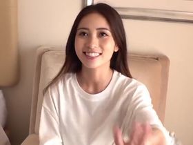 ナンパされた美人ハーフ女子大生があれよあれよとペースに飲まれて素股へ持ち込まれ中出し！