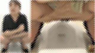 【トイレ脱糞】下痢便エンジン搭載のお姉さん。マン汁とろ～り垂らしながらブピピピピッ！