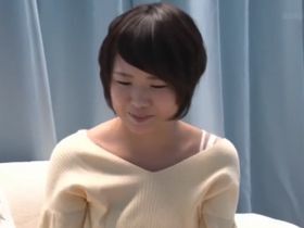新婚巨乳ママをナンパ！デカチンをマンコに擦りつけ発情させてNTR中出し！