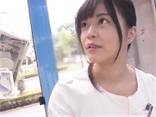〚素人ﾅﾝﾊﾟ〛可愛らしい歯科助手が、諭吉の力でパッコパコ まさかの中出しフィニッシュ