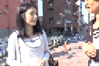 〈普通のおばさんナンパ〉キレイめおばちゃん！電マに微妙な反応だけどこの使用感のあるまんこ！知ってるよな！ww