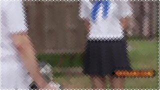 可愛いJKが叔父におちんぽで膣奥まで突かれて一心不乱にガチファック！淫乱な股間がスケベ汁まみれでイキまくりｗ
