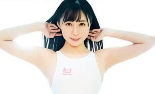 【稲森美優】現役本物グラビアアイドルの激カワお姉さんがAVデビュー！競泳水着コスプレをして2本のチンポを咥え込む激ピストン3P中出しセックス！！