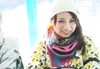 〈MM×OLさん〉外にはとってもダイシュキが彼氏がいるのにちんぽと愛は別物らしく膣奥まで感触楽しんでるんですが…ww