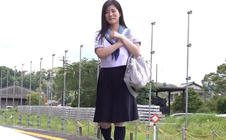 【美女】女子校生のボディをクズチンポで膣奥底まで子種を注ぐ受胎ファック
