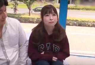 〈MM×童貞さん？〉ど、どういうこと？肉食系のカレよりもすんごぉイイー！お嬢ちゃん、そいつは童貞どことかプロちんぽです！